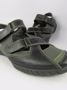 Timberland Slingback Sport Sandal Womens Size 8.5M Black Leather Closed-Toe Flat